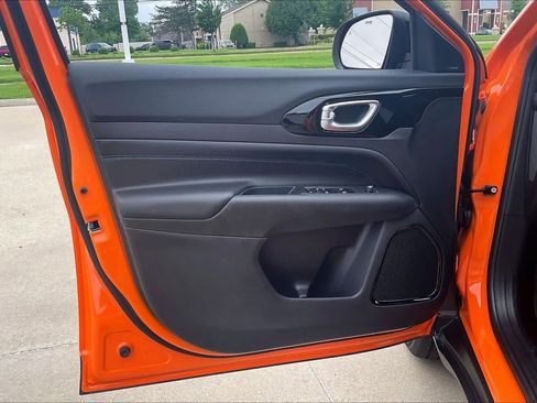 New 2026 Jeep Compass Latitude AWD/4WD image 10