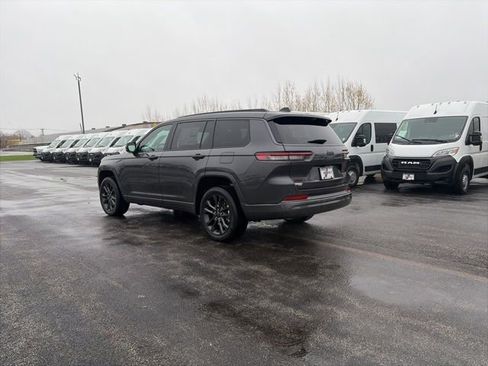 New 2026 Jeep Grand Cherokee L Limited AWD/4WD image 3