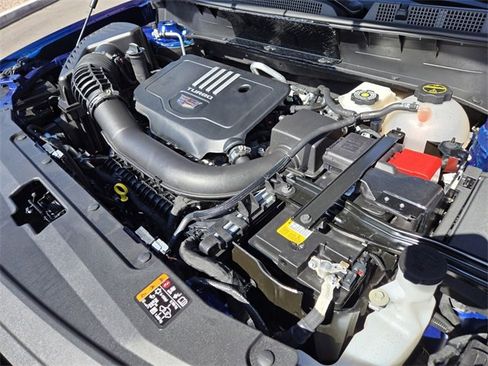 Used 2025 Cadillac XT6 Luxury image 24