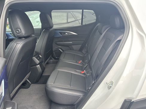 New 2026 Chevrolet Equinox EV LT image 24