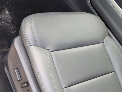 New 2026 Ford Expedition Active image 4