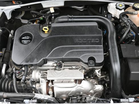 Used 2024 Chevrolet Malibu LT FWD image 7