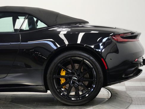 Used 2020 Aston Martin DB11 Volante image 45