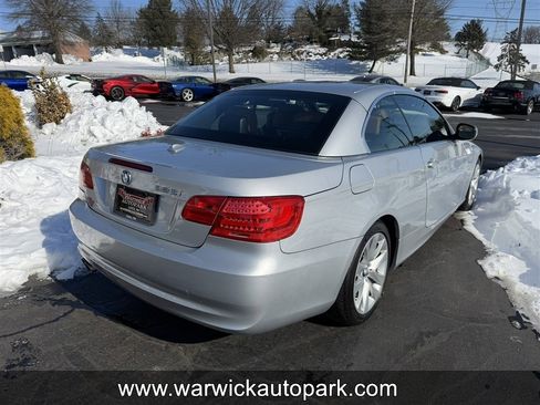 Used 2013 BMW 328i Convertible image 12