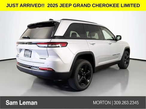 New 2025 Jeep Grand Cherokee Limited w/ Black Appearance Package image 7