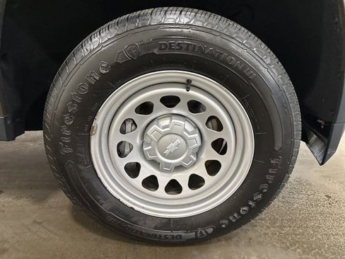 Used 2023 Chevrolet Colorado W/T image 30