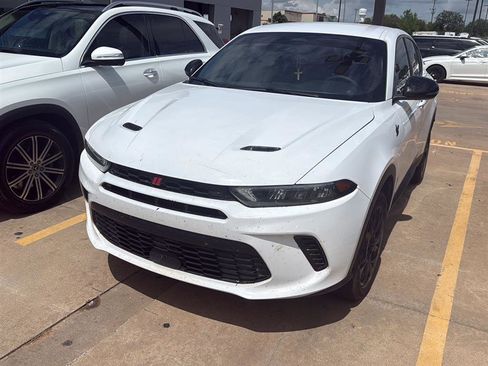 Used 2023 Dodge Hornet GT w/ GT Blacktop Package image 2