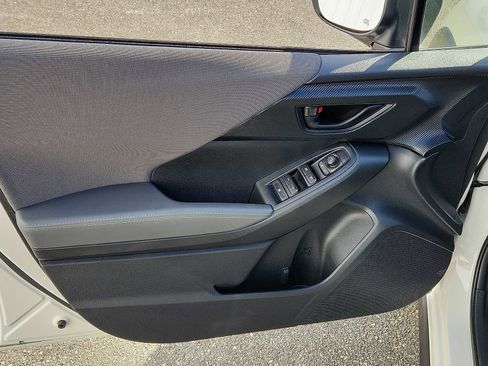 Certified 2025 Subaru Crosstrek 2.0i Premium image 12