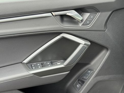 Used 2023 Audi Q3 2.0T Premium Plus w/ Premium Plus Package image 11