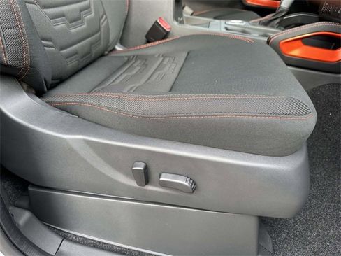 New 2026 Nissan Frontier PRO-4X w/ Pro-4x Convenience Package image 9