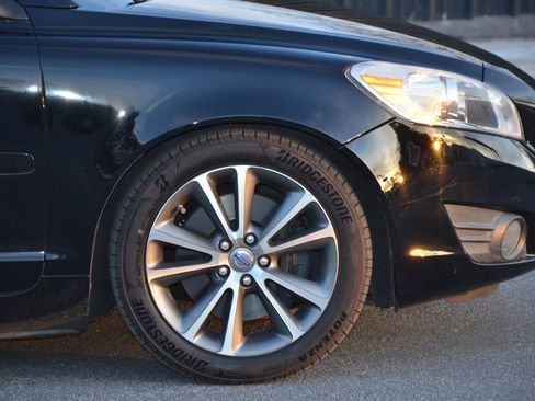 Used 2012 Volvo C70 T5 image 26