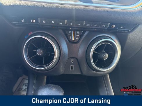 Used 2020 Chevrolet Blazer LT image 34