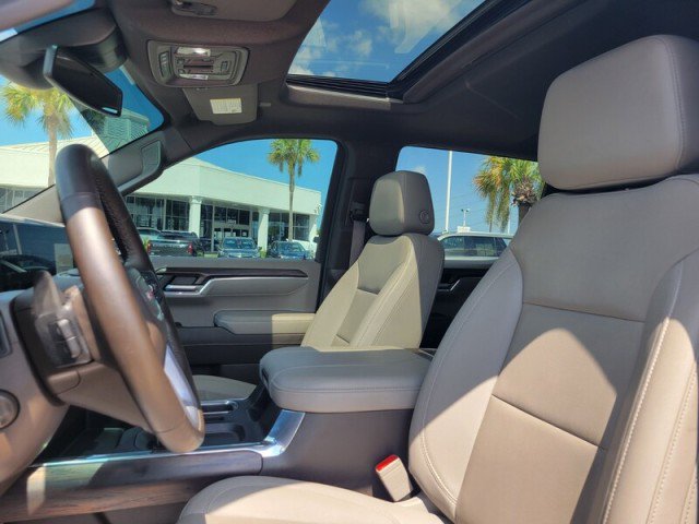 Used 2023 GMC Sierra 1500 SLT w/ SLT Premium Plus Package RWD image 13