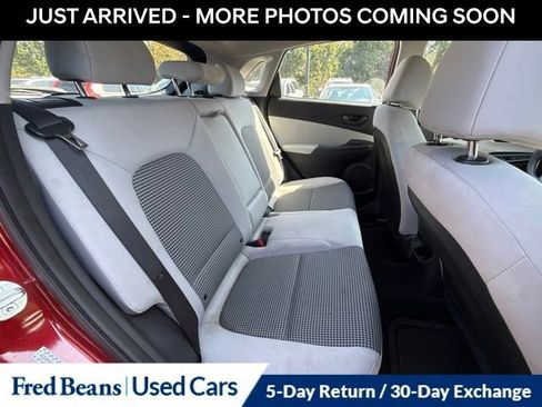 Used 2023 Hyundai Kona SE AWD/4WD image 12