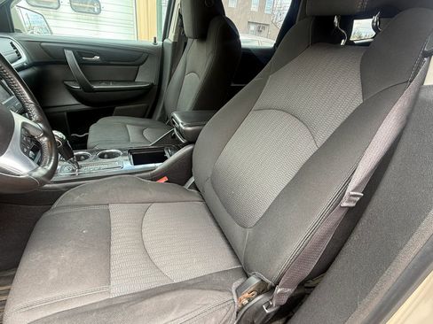 Used 2015 Chevrolet Traverse LT w/ Style and Technology Package AWD/4WD image 14
