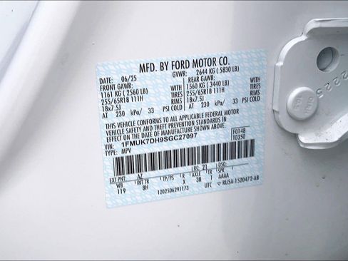 Used 2025 Ford Explorer Active image 33