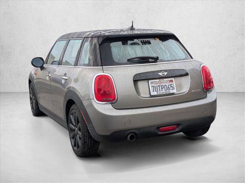 Used 2016 MINI Cooper 4-Door Hardtop image 7
