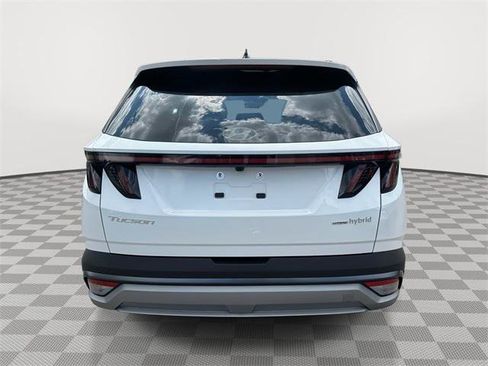 Certified 2025 Hyundai Tucson SEL image 4