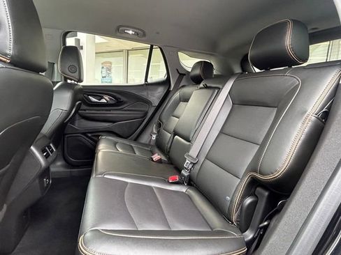 Used 2022 GMC Terrain AT4 image 18