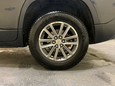 Used 2023 Chevrolet Traverse LT AWD/4WD image 22