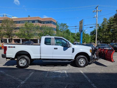 Used 2017 Ford F250 XL w/ Snow Plow Prep Package AWD/4WD image 6