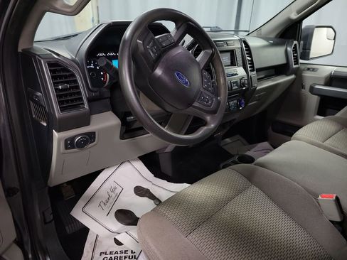 Used 2017 Ford F150 XLT image 16