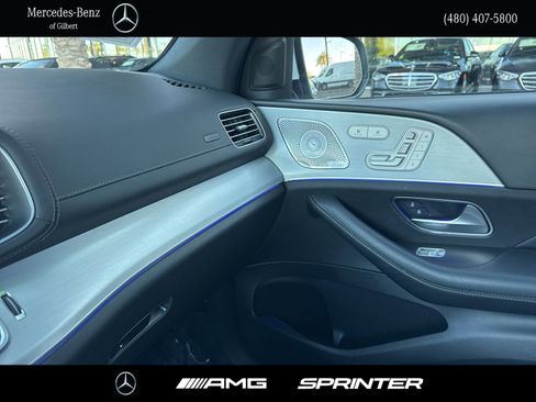 Used 2024 Mercedes-Benz GLS 450 4MATIC image 25