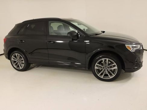 Certified 2025 Audi Q3 2.0T Premium w/ Convenience Package image 6