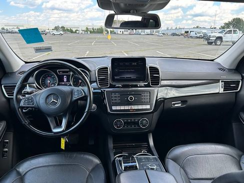Used 2018 Mercedes-Benz GLS 550 4MATIC image 18