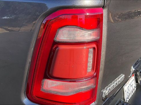 Used 2019 RAM 1500 Laramie image 31