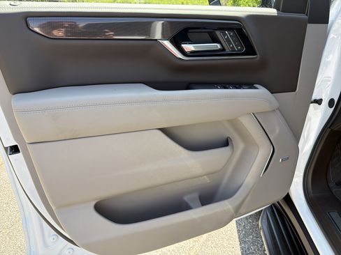 New 2026 GMC Yukon Elevation w/ Elevation Premium Package image 12