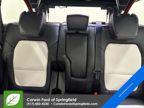 New 2026 Ford Bronco Outer Banks w/ Sasquatch Package image 25