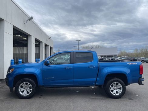 Used 2022 Chevrolet Colorado LT w/ Luxury Package AWD/4WD image 3