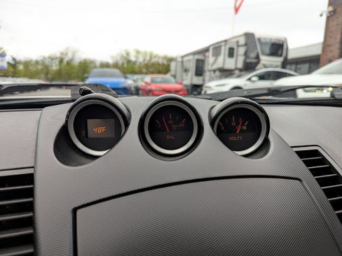 Used 2006 Nissan 350Z Touring image 20