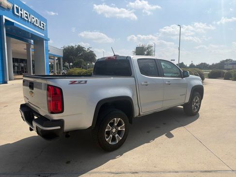 Used 2019 Chevrolet Colorado Z71 RWD image 14