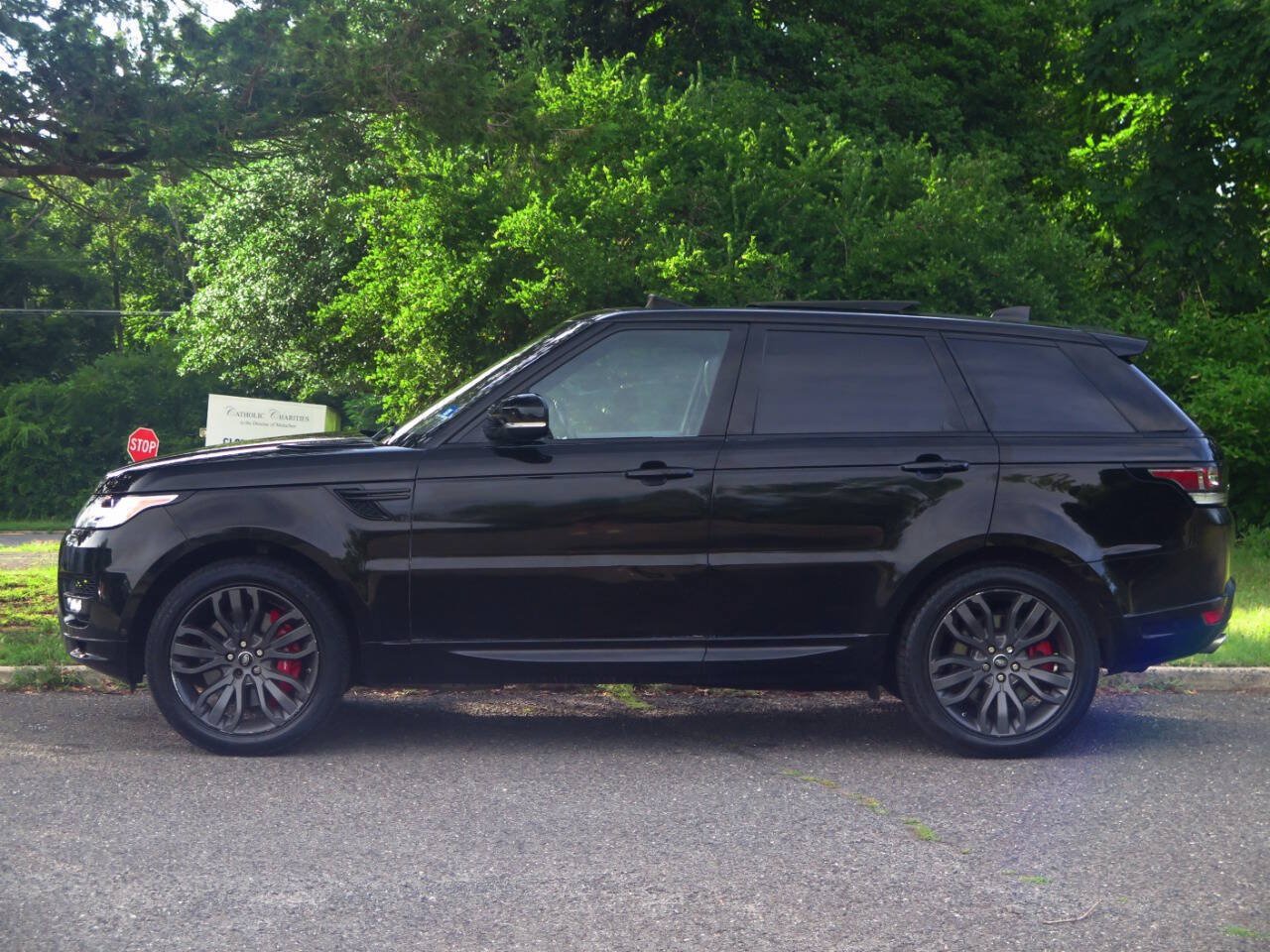 Used 2017 Land Rover Range Rover Sport HSE Dynamic AWD/4WD image 2