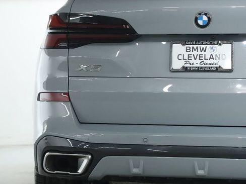 Used 2025 BMW X5 xDrive40i w/ M Sport Package image 44