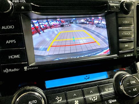 Used 2017 Toyota RAV4 SE image 20