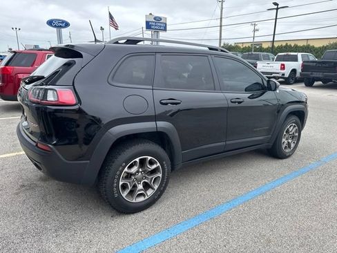 Used 2021 Jeep Cherokee Trailhawk w/ Comfort/Convenience Group AWD/4WD image 7