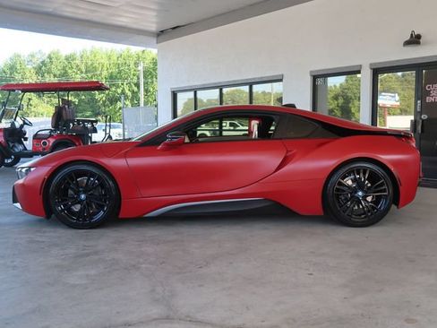 Used 2017 BMW i8 AWD/4WD image 4