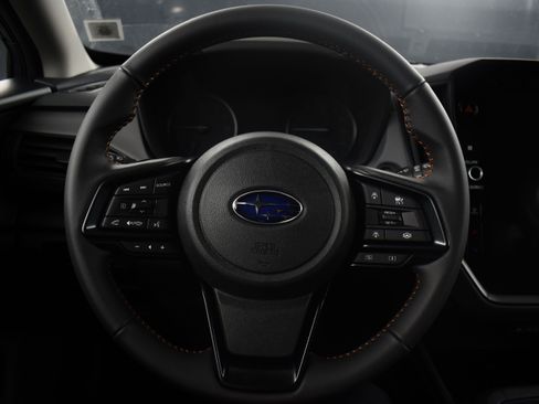 Used 2025 Subaru Crosstrek 2.5i Limited AWD/4WD image 18