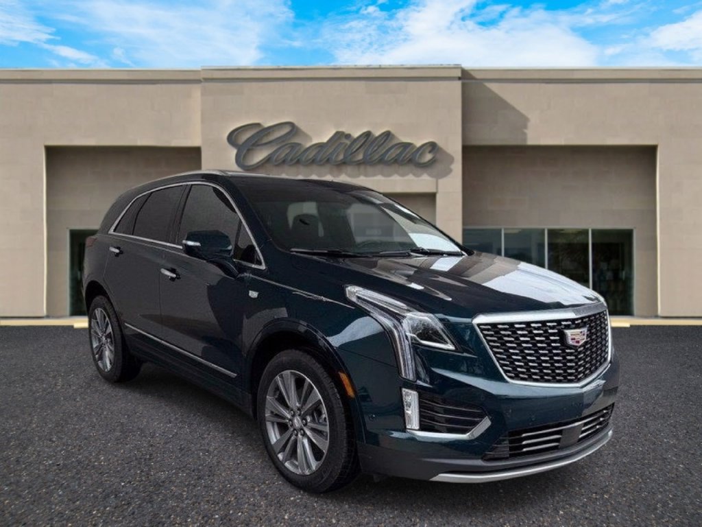 Used 2026 Cadillac XT5 Premium Luxury w/ Driver Assist Package FWD image 1