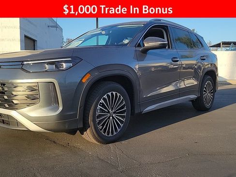 New 2026 Volkswagen Tiguan S FWD image 11