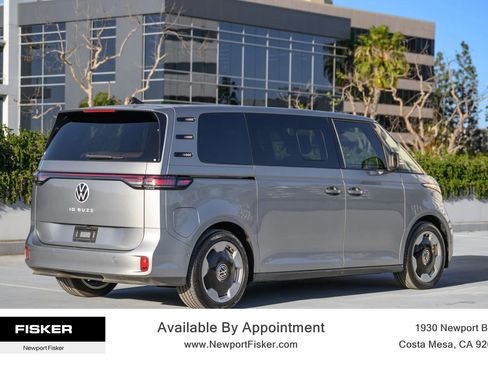 Used 2025 Volkswagen ID. Buzz Pro S image 3