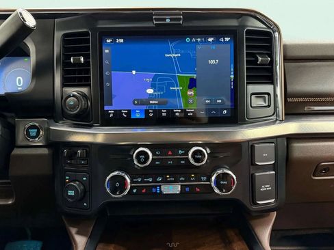 Used 2025 Ford F250 King Ranch w/ Chrome Package image 18