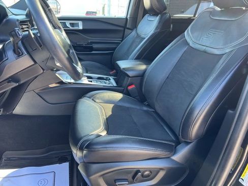 Used 2023 Ford Explorer ST AWD/4WD image 23