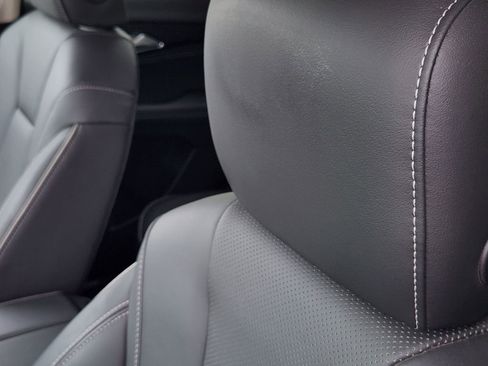 Used 2023 Buick Envision Essence image 19