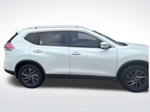 Used 2016 Nissan Rogue SL image 3