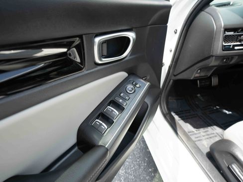 Used 2025 Honda Civic Sport Touring image 7
