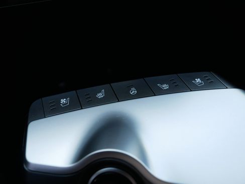 Certified 2024 Kia EV6 Wind w/ Wind Technology Package image 32